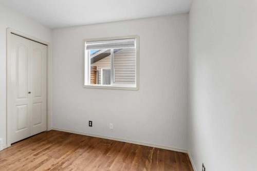 4 Horne Close, Sylvan Lake, AB - Indoor Photo Showing Other Room