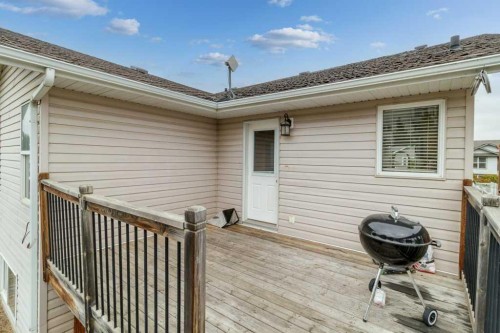 4 Horne Close, Sylvan Lake, AB - Outdoor With Exterior