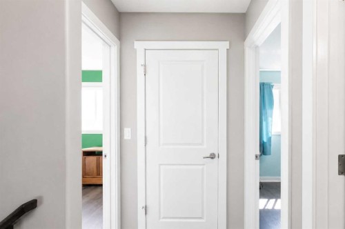 18 Hanson Green, Penhold, AB - Indoor Photo Showing Other Room