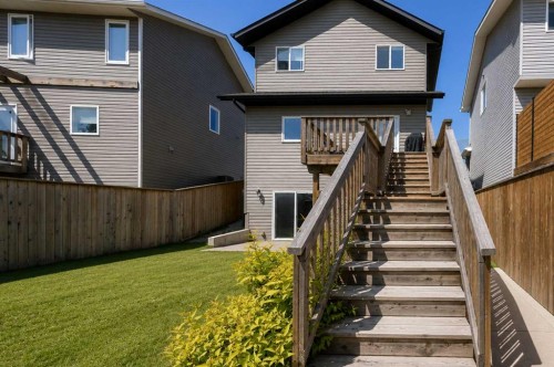 18 Hanson Green, Penhold, AB - Outdoor With Exterior