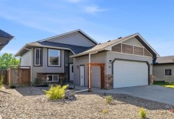 10 Sparrow Close Blackfalds, AB T4M 0K6