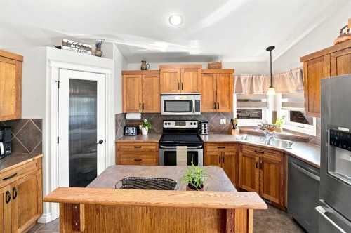 10 Sparrow Close, Blackfalds, AB 