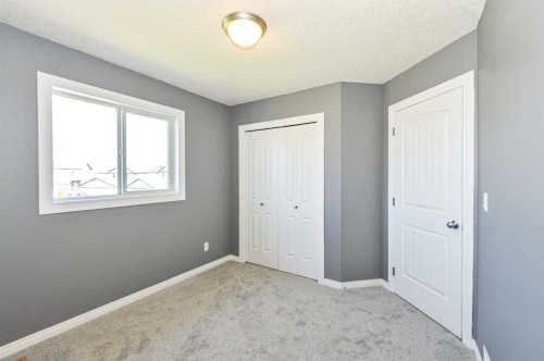 35-6802 50 Avenue, Camrose, AB - Indoor Photo Showing Other Room