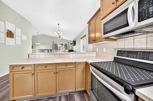 107 Landry Bend, Red Deer, AB 