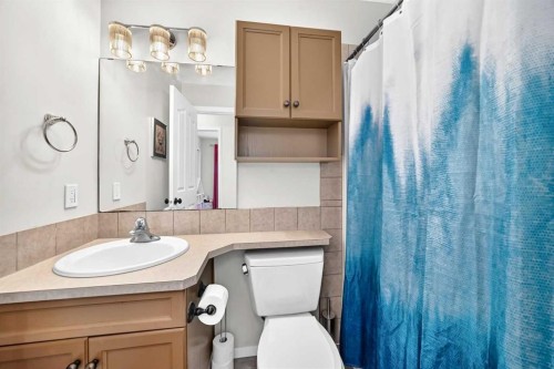 107 Landry Bend, Red Deer, AB 
