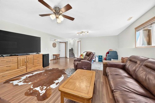 107 Landry Bend, Red Deer, AB 
