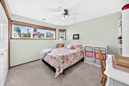 107 Landry Bend, Red Deer, AB 