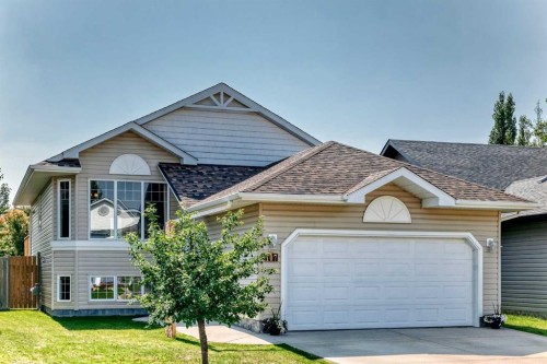 107 Landry Bend, Red Deer, AB 