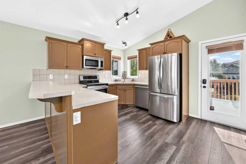 107 Landry Bend, Red Deer, AB 