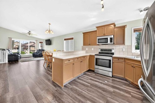 107 Landry Bend, Red Deer, AB 