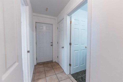 5140 51 Street, Lacombe, AB - Indoor Photo Showing Other Room