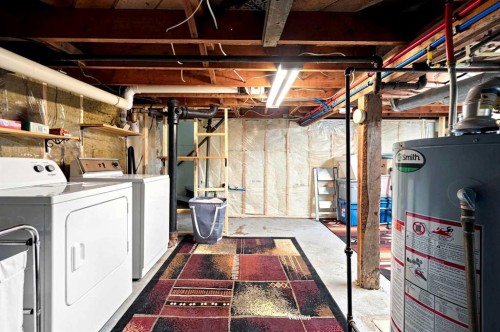 4730 49 Avenue, Lacombe, AB 