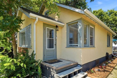 4730 49 Avenue  Lacombe, AB T4L 1N3