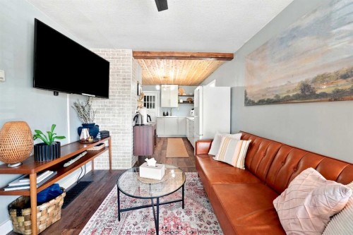 4730 49 Avenue, Lacombe, AB 