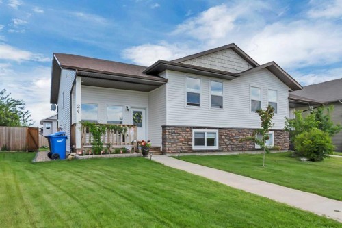 24 Heron Court  Penhold, AB T4G 0G5