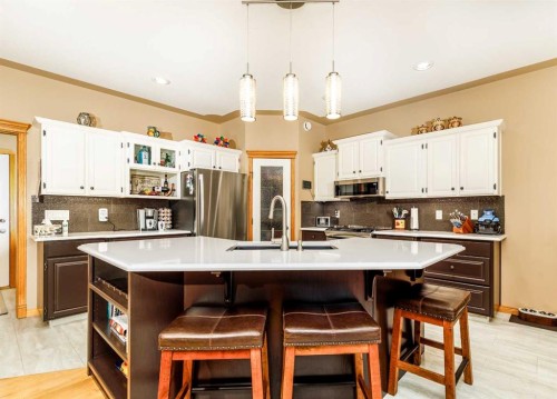 111 Adams Close, Red Deer, AB 
