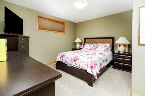 111 Adams Close, Red Deer, AB 