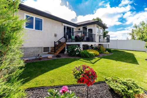 111 Adams Close, Red Deer, AB 