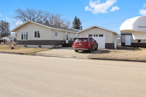 4801 48 Avenue, Forestburg, AB 