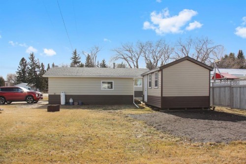 4801 48 Avenue, Forestburg, AB 