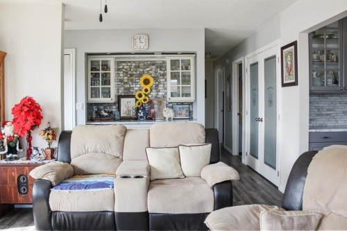 4801 48 Avenue, Forestburg, AB 