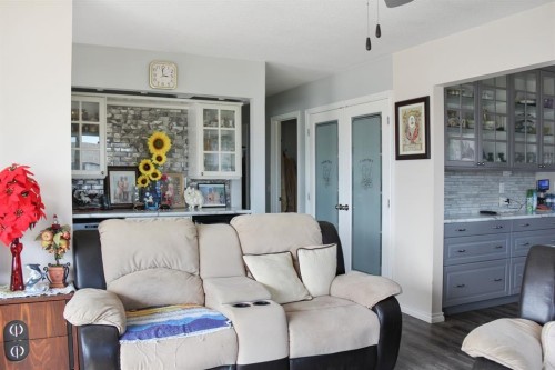 4801 48 Avenue, Forestburg, AB 