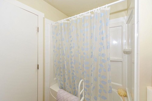 4310A 65 Street, Camrose, AB - Indoor Photo Showing Bathroom