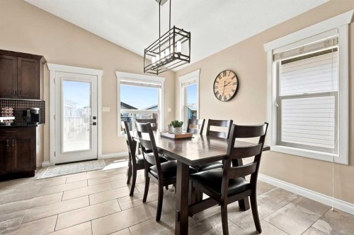 73 Maclean Close, Blackfalds, AB - Indoor Photo Showing Dining Room
