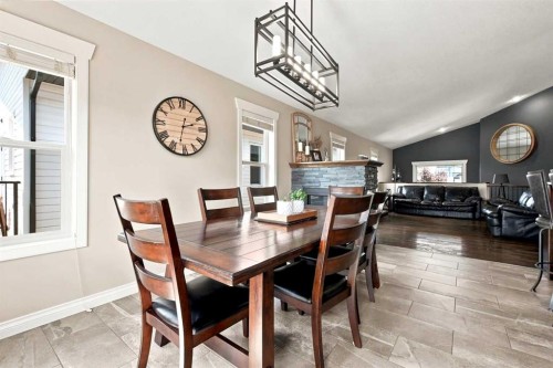 73 Maclean Close, Blackfalds, AB - Indoor Photo Showing Dining Room