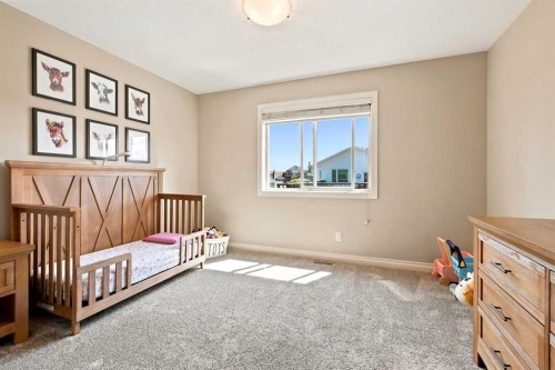 73 Maclean Close, Blackfalds, AB - Indoor Photo Showing Bedroom
