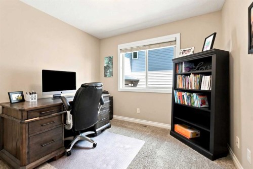 73 Maclean Close, Blackfalds, AB - Indoor Photo Showing Office