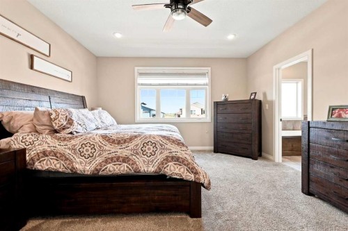 73 Maclean Close, Blackfalds, AB - Indoor Photo Showing Bedroom
