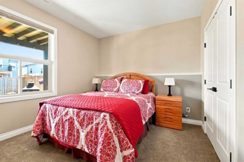 73 Maclean Close, Blackfalds, AB - Indoor Photo Showing Bedroom