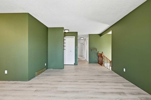 17 Gordon Street, Red Deer, AB 