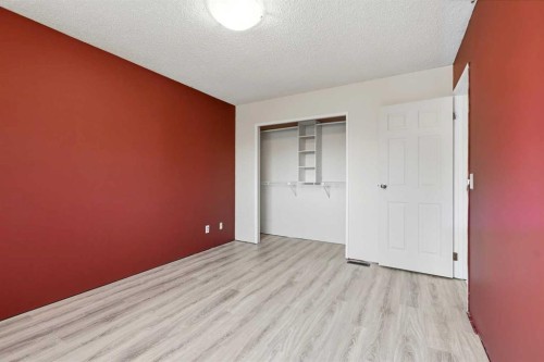 17 Gordon Street, Red Deer, AB 