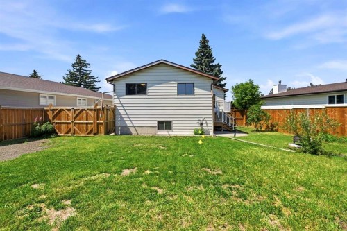 17 Gordon Street, Red Deer, AB 