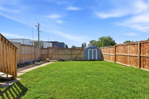 4901A Womacks Road, Blackfalds, AB - Outdoor