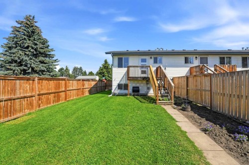 4901A Womacks Road, Blackfalds, AB - Outdoor