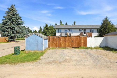 4901A Womacks Road, Blackfalds, AB - Outdoor