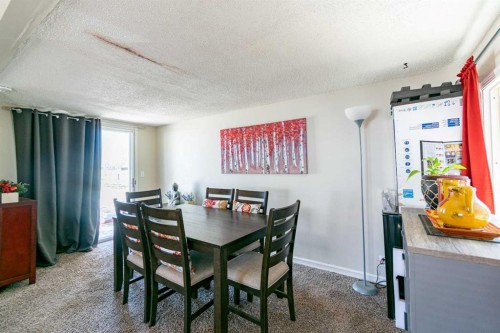 4 48A Street Close, Alix, AB - Indoor Photo Showing Dining Room