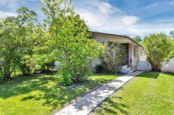 5912 61 Avenue Red Deer, AB T4N 4W8