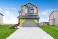 367 Heartwood Gardens SECalgary, AB T3M 2K1
