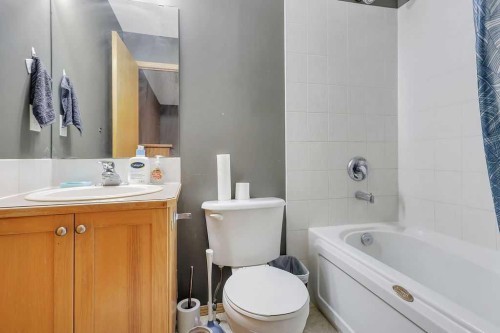 49 Abel Close, Red Deer, AB - Indoor Photo Showing Bathroom