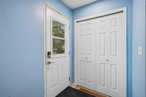 4808 Landsdown Avenue, Blackfalds, AB - Indoor