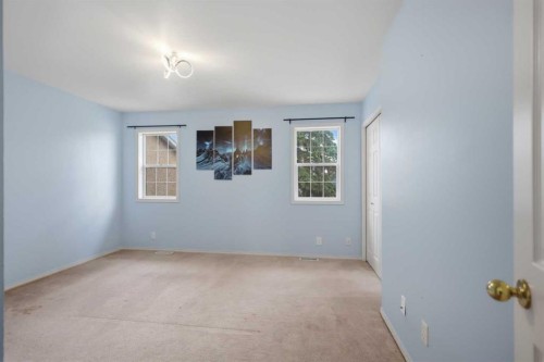 4808 Landsdown Avenue, Blackfalds, AB - Indoor Photo Showing Other Room