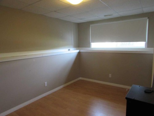 5204 Landsdowne Avenue, Blackfalds, AB - Indoor Photo Showing Other Room