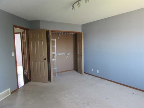 5204 Landsdowne Avenue, Blackfalds, AB - Indoor Photo Showing Other Room