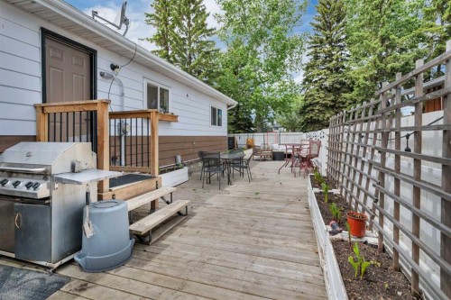 32 Sandstone Avenue, Lacombe, AB 