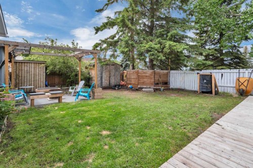 32 Sandstone Avenue, Lacombe, AB 