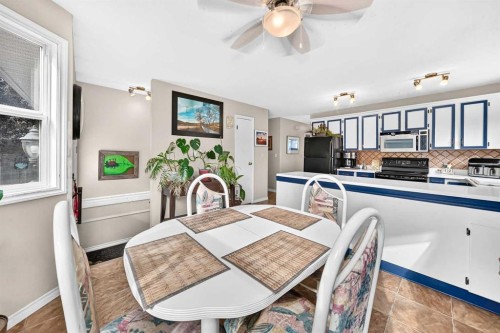 69 Gregson Crescent, Red Deer, AB - Indoor Photo Showing Dining Room